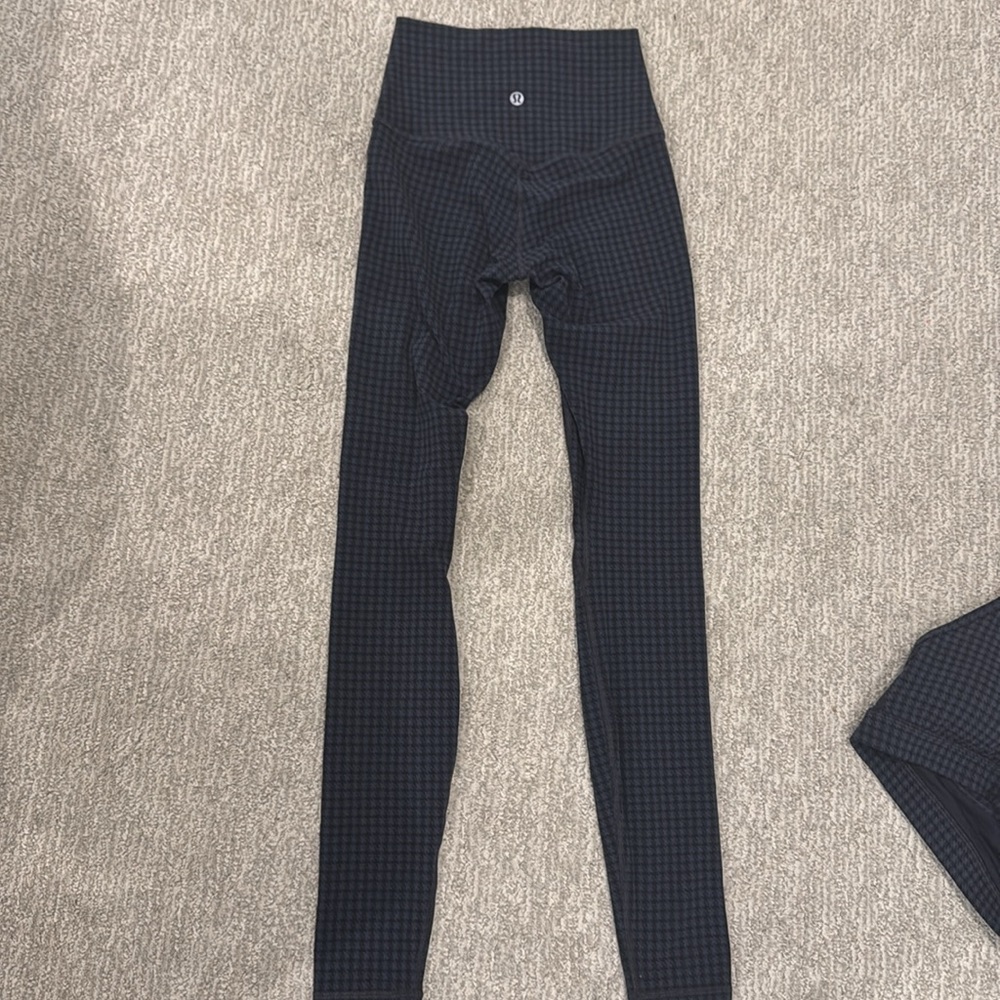 lululemon athletica Black Houndstooth Leggings & Sports Bra Set - Picture 4 of 4